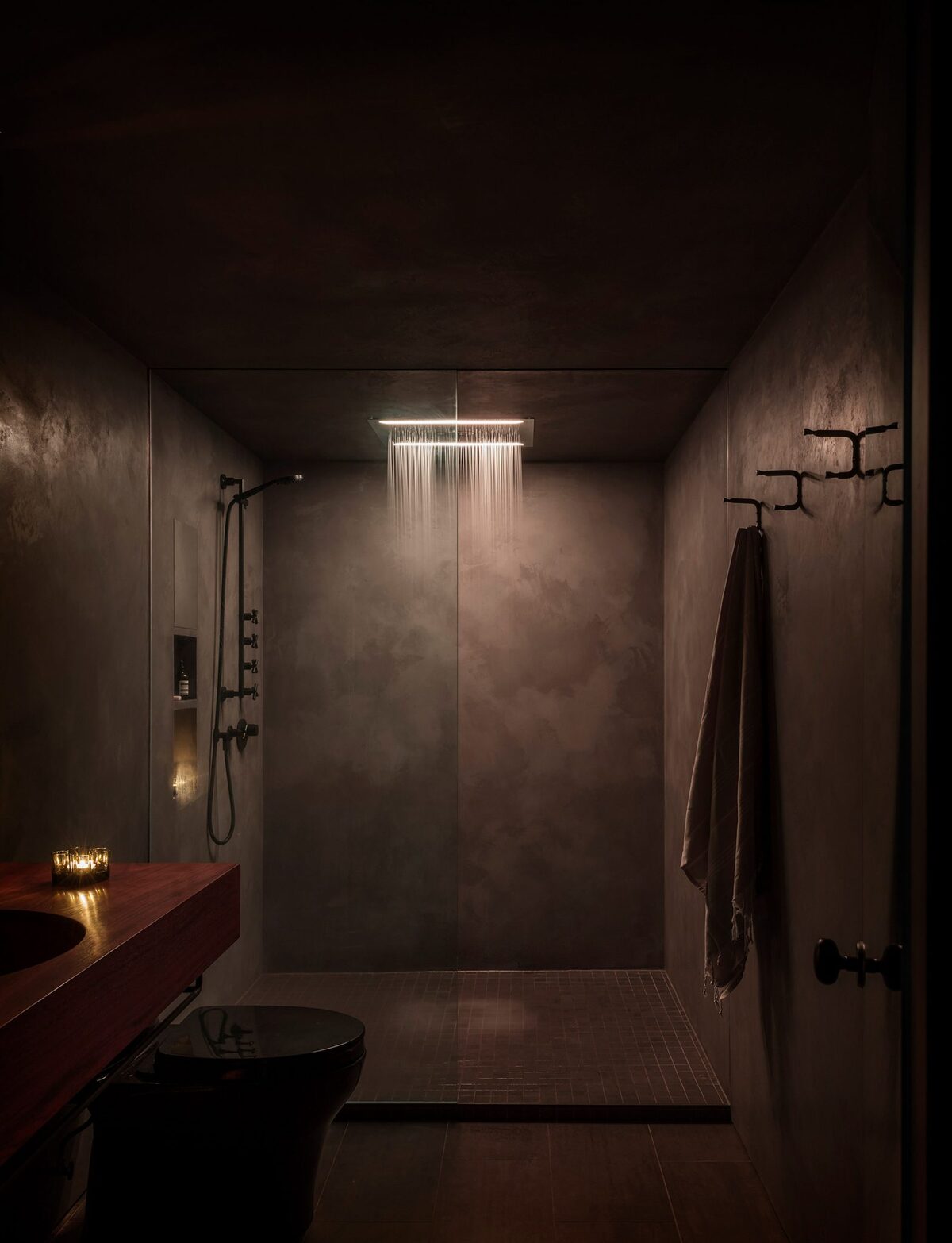 10 thiết kế phòng tắm cho người thích màu trầm (10)
