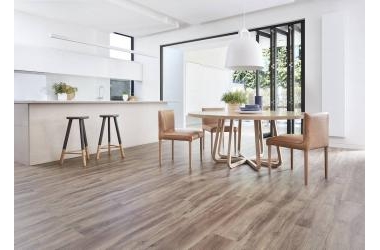 Sàn gỗ chống thấm nước đáp ứng nhu cầu lắp sàn gỗ ở cả những không gian ẩm ướt