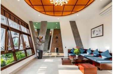Cam Thanh A&A Villa – Ngôi nhà cột nghiêng cạnh rừng dừa