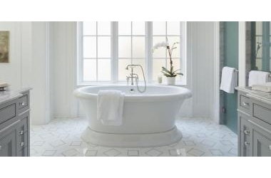 Phòng tắm sang trọng, hiện đại hơn với bồn oval đơn sắc