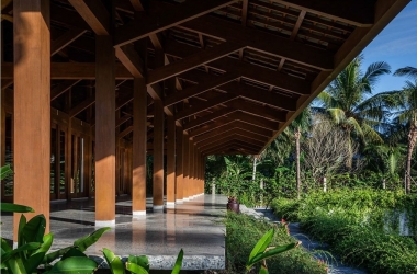 Nhà gỗ giữa rừng dừa